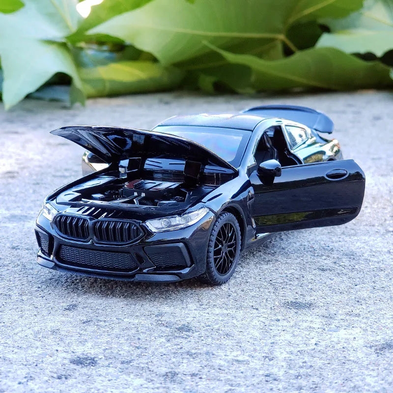 1:32 M8 IM Supercar Alloy Model Car Toy Diecasts Metal Casting Sound and Light Car Toys For Children Vehicle